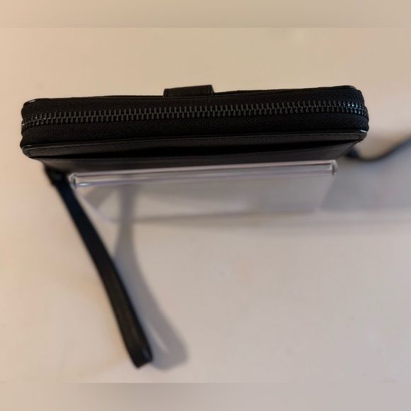 Rachel Rachel Roy Wristlet Black Snake Like Pattern Leather Zip Magnetic Closure - Picture 9 of 15